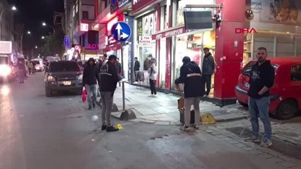 İSTANBUL-SULTANGAZİ'DE KUCAĞINDAKİ BEBEĞİYLE YÜRÜYEN KADINA SİLAHLI SALDIRI