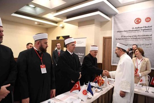 Diyanet İşleri Başkanı Erbaş: Birliğimize en büyük kötülüğü yapan terör örgütleriyle mücadele etmemiz gerekiyor 9. Balkan Ülkeleri Diyanet İşleri...