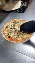 Pizza     #pizza #pizzalover #pizzatime #pizza #pizzafood (2)