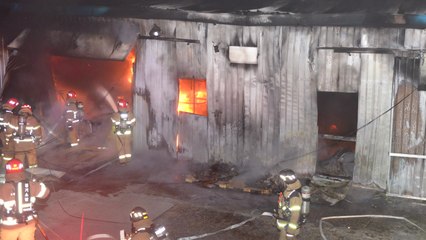 경기 고양시 의류 창고에 불...1억4천만 원 재산 피해 / YTN