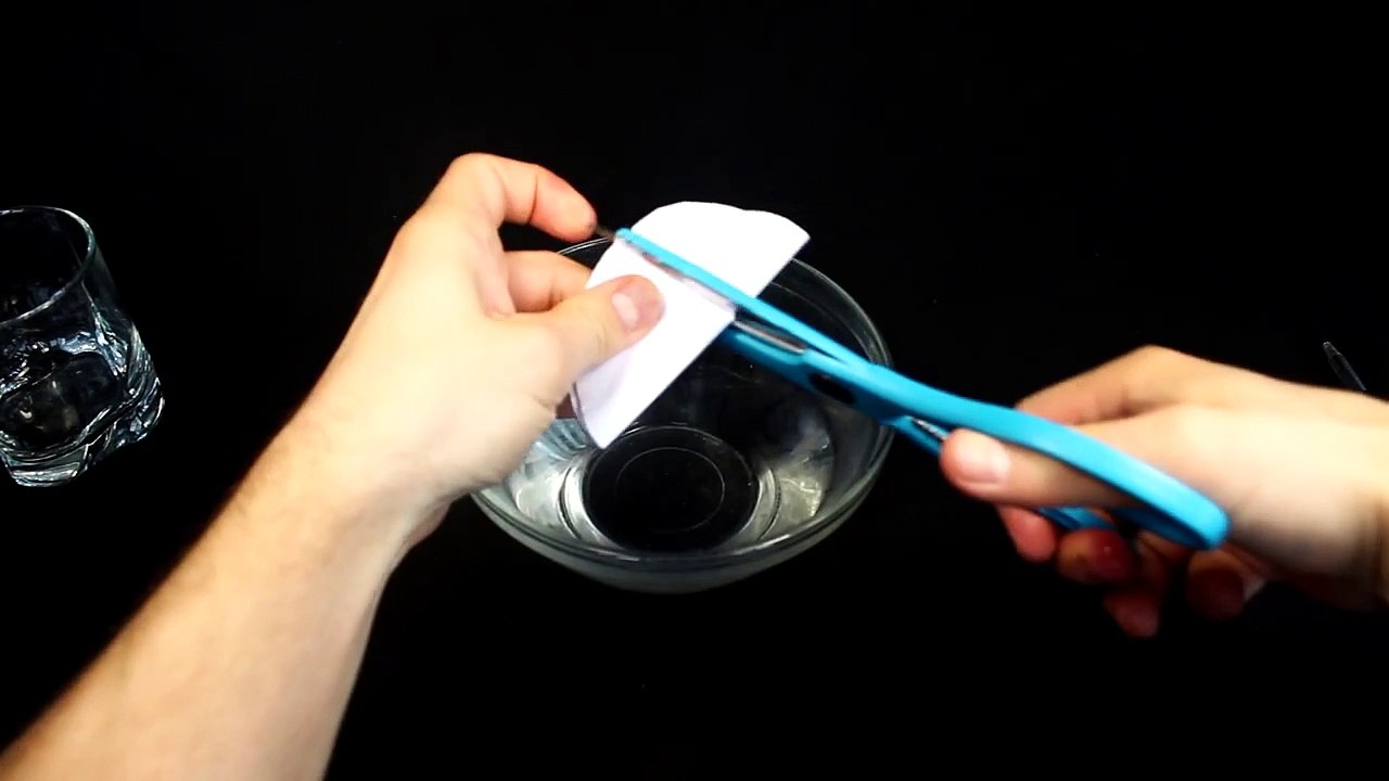 Life Hack For Fun using Glass, When You Bored, You Can Do It At Home