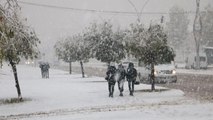 İlçede kar, 115 yerleşim yerinin yolunu ulaşıma kapattı