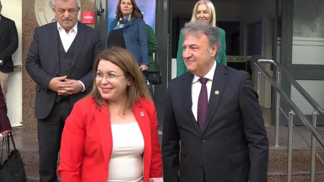 Gülizar Biçer Karaca Bornova'da: İduğ, Göreve Geldiği Günden Bu Yana Gerçekleştirdiği Projeler ile Örnek Çalışmalar Yapıyor