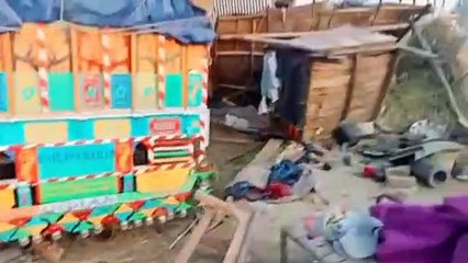 Rewa news : NH-30 में ट्रक ने 4 बसों को टक्कर मारते हुए दुकान में घुसा, दो छोटे वाहन भी चपेट में