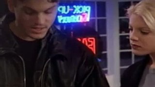 Beverly Hills 90210 S05E26 A Song For My Mother