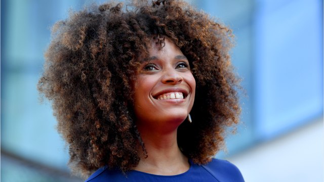 VOICI : Stéfi Celma maman : comment l'actrice de Balle Perdue (Netflix) a appris sa grossesse