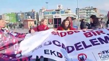 Kadıköy’deki 25 Kasım eylemine polis engeli: Çok sayıda kadın gözaltında