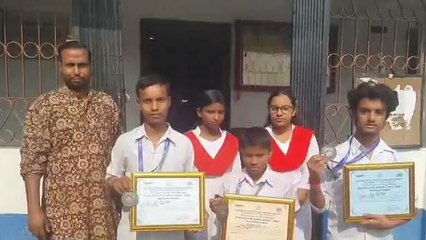 উঃদিনাজপুরঃ রাজ্য কলা উৎসবে ব্রোঞ্জ পদক জয়ী ইটাহারের তিন কৃতি, দেখুন ভিডিও