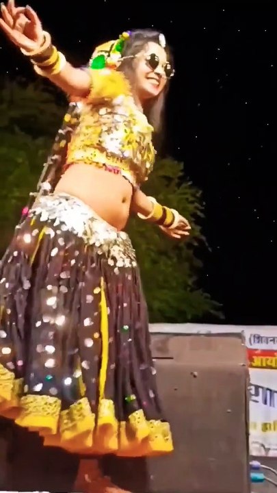 Sandeshe_aate_Hai_Indian_Army_Instrumental_Dance_Video_Marwadi_Dancer_Sendeshe_Aate_hai(720p)