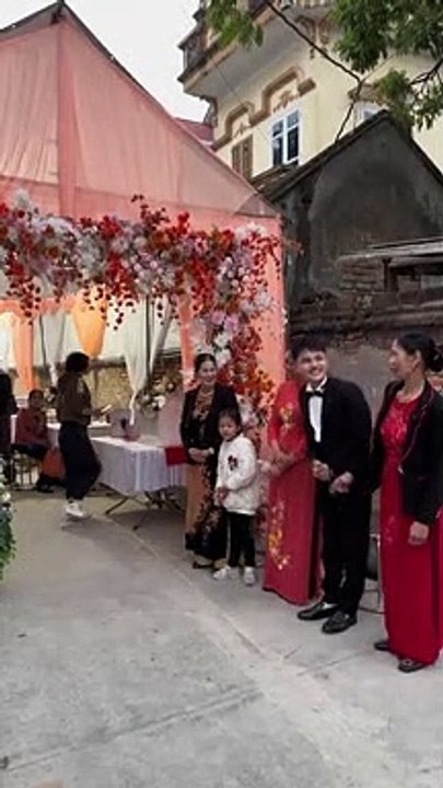 Cuối cùng thì Hải Vót - Mai Kim Liên cũng tổ chức tiệc cưới ở Thái Bình