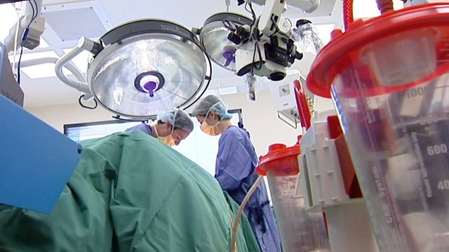 NSW student doctors to get paid jobs in hospitals in bid to ease staff shortages