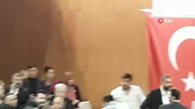 İYİ Parti Altındağ İlçe Başkanlığı Kongresi'nde yumruklar havada uçuştu