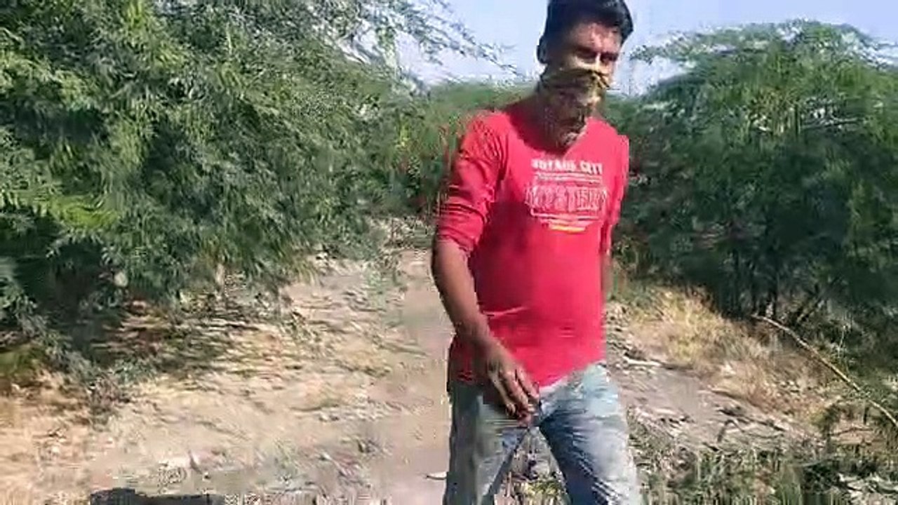 Lady's body : महिला के नग्न शव की शिनाख्त के लि...