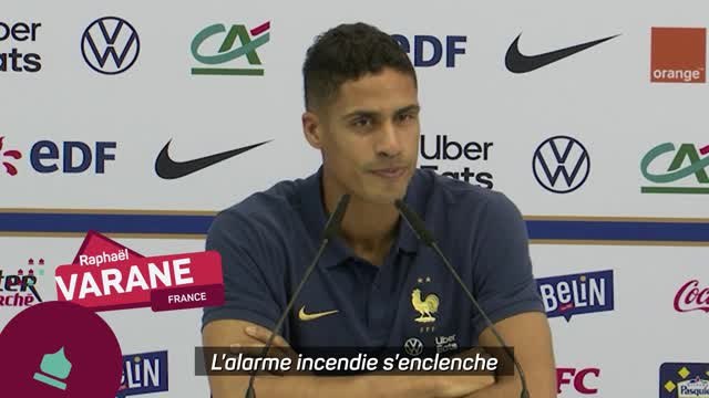 France - Stoppé dans son élan par l'alarme incendie, le clin d'oeil sympa de Varane à Adil Rami