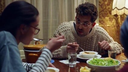 cem yılmaz bu işi şova çevirdi.