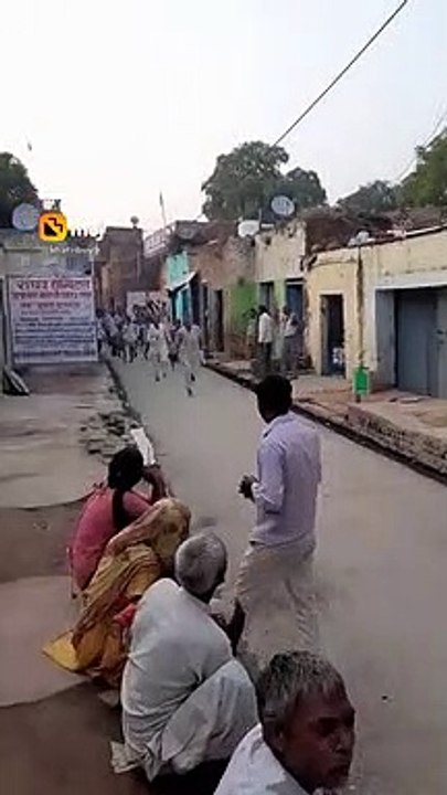 #और कितना दौड़ेगा