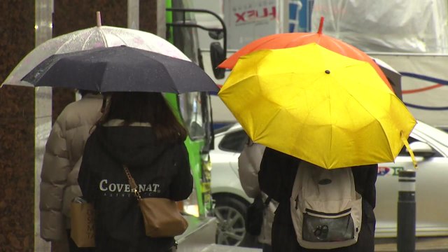 [날씨] 내일까지 추위를 부르는 비...오후부터 중부 국지성 호우 / YTN