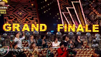 下载视频: Jhalak Dikhhla Jaa Finale_ Salman Khan reunites with former winners of Bigg Boss Shilpa & Rubina