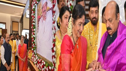 CM Bommai ಸಾಹಸಸಿಂಹ ವಿಷ್ಣುವರ್ಧನ್ ಮನೆ ಗೃಹ ಪ್ರವೇಶದಲ್ಲಿ ಸಿ.ಎಂ | *Karnataka | OneIndia Kannada