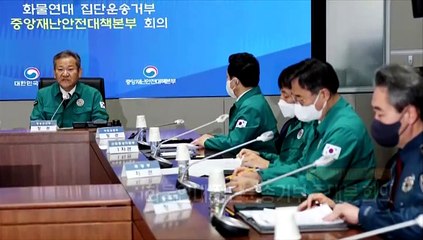 [사진구성] 경찰 엄호 속 일부 시멘트업계 출하 재개 外