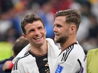 "Du geile Sau": Thomas Müller feiert Niclas Füllkrug nach WM-Spiel