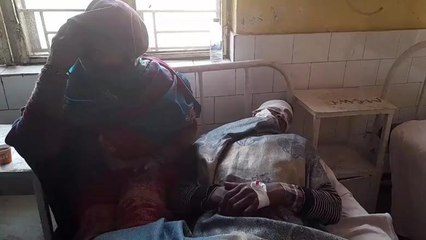 बदायूँ:खेत में पानी निकालने को लेकर हुए विवाद में युवक को फावड़ा मारकर किया घायल