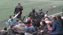 Yeşil sahalarda maç sonrası arbede: Polis biber gazı sıkarak tarafları ayırdı