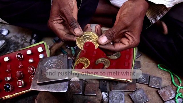 Sudanese artists preserve traditional jewelry