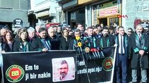 Tahir Elçi, öldürüldüğü Dört Ayaklı Minare’nin önünde anıldı: “Devletin aydınlatamayacağı cinayet yoktur, aydınlatmadığı cinayet vardır”