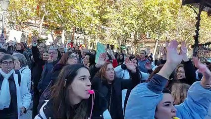 Télécharger la video: Los médicos mantienen el pulso a Ayuso