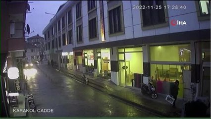 Okuldan dönerken köpeklerin saldırısına uğramıştı: Esnaf o anları anlattı