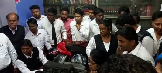 দক্ষিণ দিনাজপুরে আইনের রক্ষকরাই এবার দুষ্কৃতী হামলার শিকার  | Oneindia Bengali