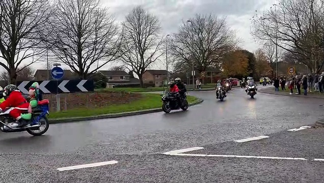 Hundreds of bikers ride to Grantham for Bottesford Toy Run 2022 video Dailymotion