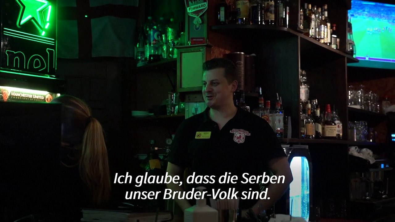 Russen drücken bei Fußball-WM Serbien die Daumen