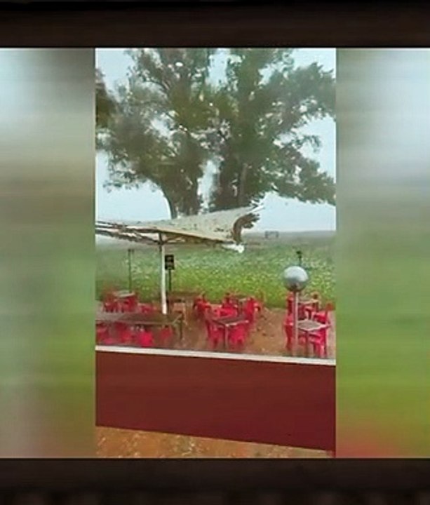 Australia Now! Snow ice hail the size of a rock in Canberra! People are hiding in basements!