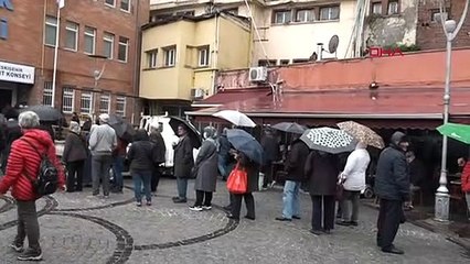 'Sumatik' arıza yaptı, personel parayı elle aldı: 'Canlı vezne'