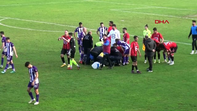 Dili boğazına kaçan futbolcuyu maçın orta hakemi kurtardı