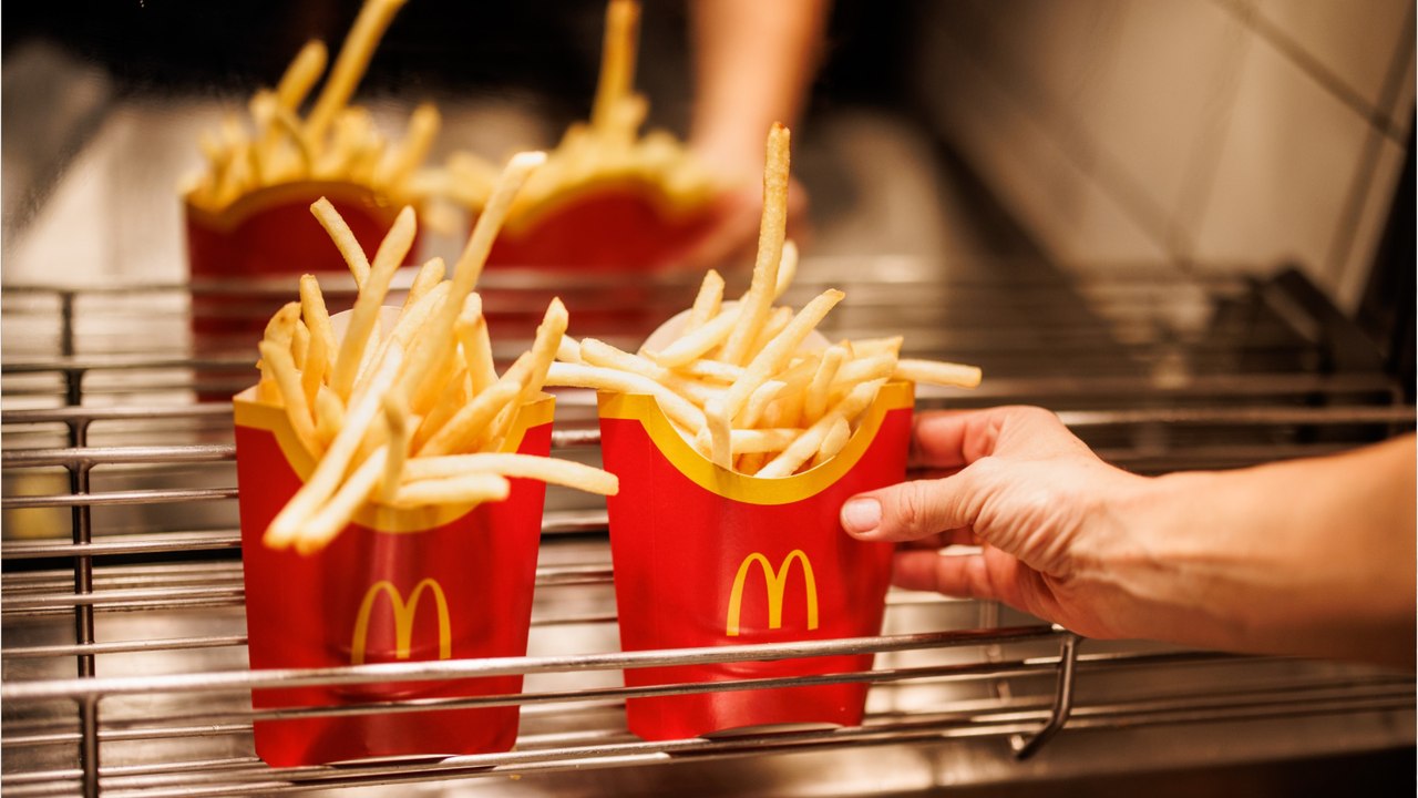 Fast-Food: Die überraschende Wahrheit darüber, wie McDonald's Pommes ...