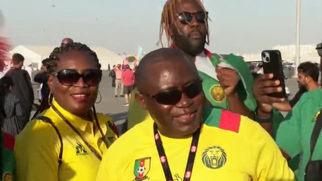 Camerún celebra su empate ante Serbia como si fuera una victoria