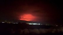 Il più grande vulcano del mondo torna a eruttare dopo 38 anni: paura alle Hawaii per il Mauna Loa