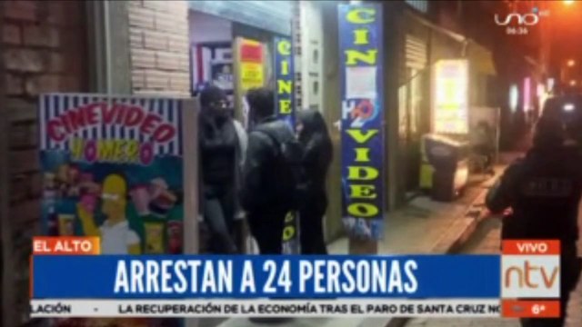 Sorprenden infraganti a universitarios teniendo relaciones sexuales en un minicine de El Alto