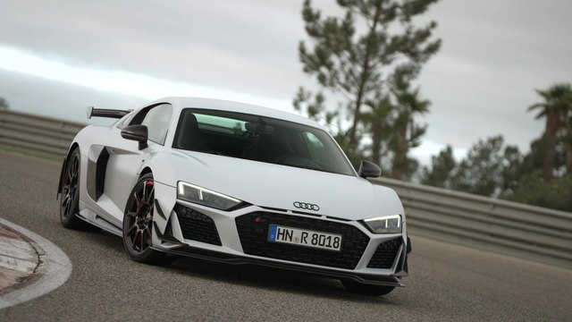 Hochleistung in ihrer reinsten Form - der neue Audi R8 Coupé V10 GT RWD