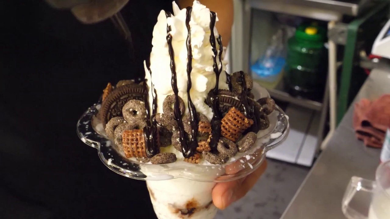 Oreo Bingsu sherbet - Korean Street Food