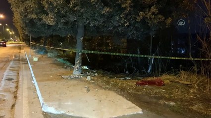 Eyüpsultan'da devrilen otomobilde bulunan iki kişi hayatını kaybetti