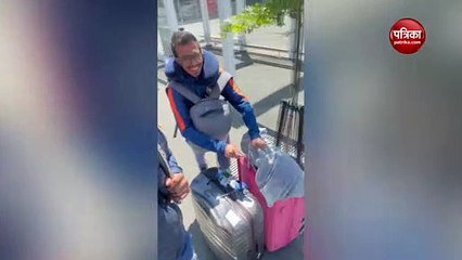 'कुली' बने चहल तो धवन ने की धनश्री की खिंचाई, देखें Video