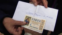Los 13 vecinos de una aldea de Orense reciben misteriosamente un décimo de Lotería