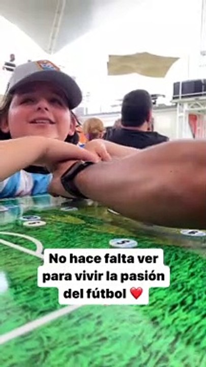 Blind Argentina fan enjoys Messi's goal