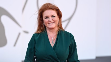 GALA VIDEO - Sarah Ferguson : cette main tendue de Charles III qui surprend