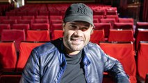 Juan Dávila, el cómico sin filtros que dejó la Policía para llenar teatros en Gran Vía