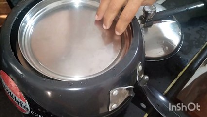 Akkha Masoor ढाबा स्टाईल झणझणीत कोल्हापुरी अख्खा मसूर रेसिपी